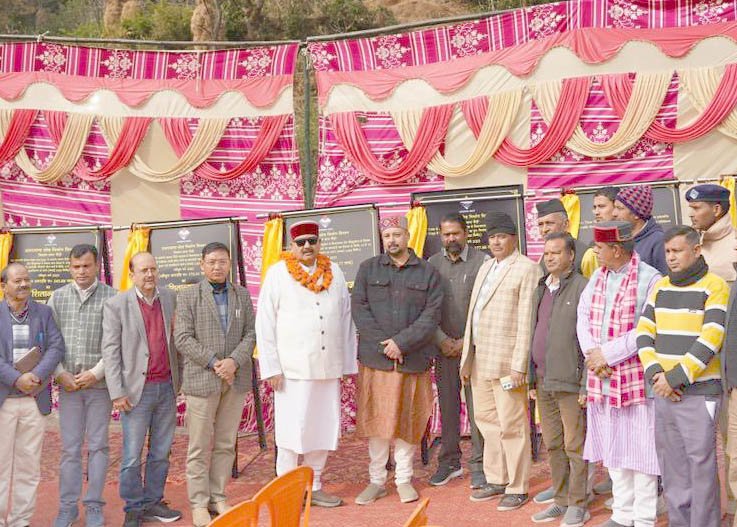 कैबिनेट मंत्री महाराजन 26 करोड़ रुप्यौं की  18 विकास योजनौं कु कायी लोकार्पण अर शिलान्यास