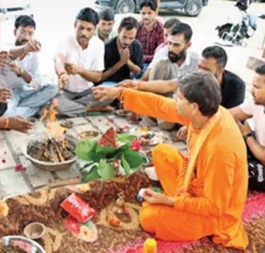मंच शुद्ध पर विचार अशुद्ध