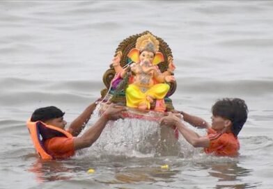 गणपति हरेक बरस अयां, पर . . .